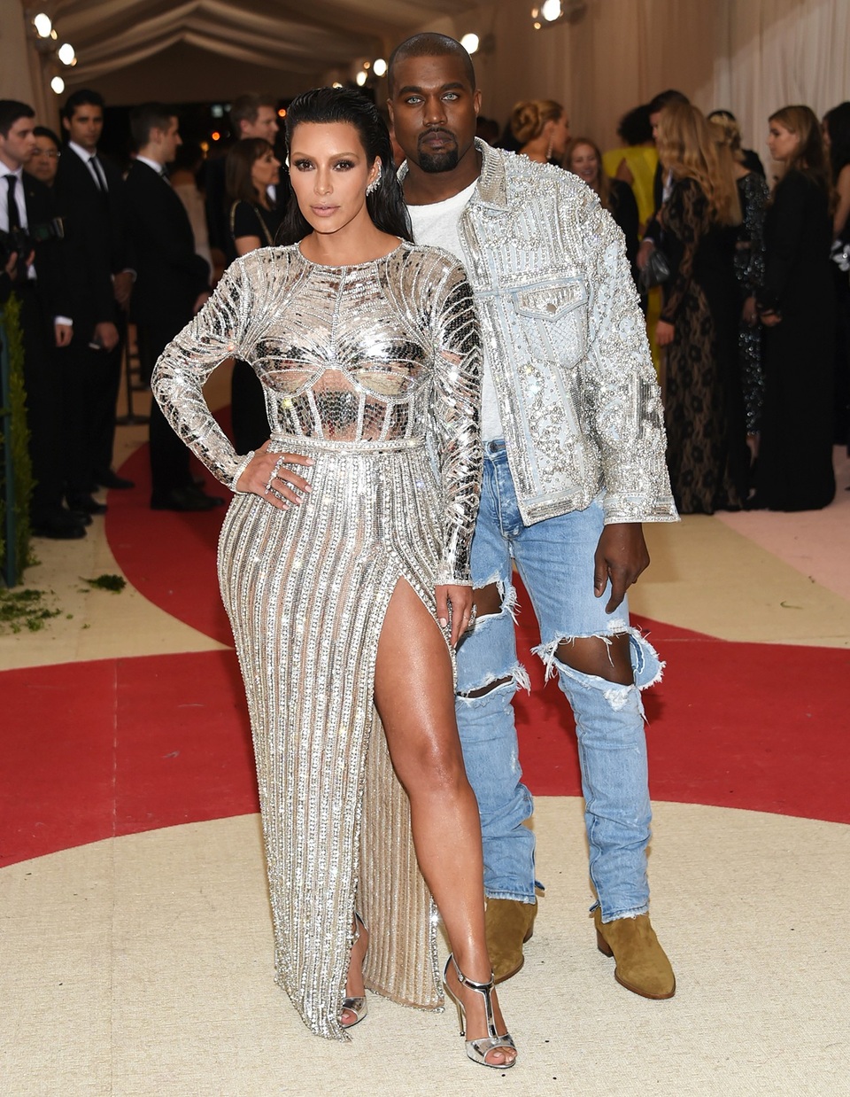 Kim Kardashian tiết lộ chồng bị rối loạn lưỡng cực - 2 Kim Kardashian tiết lộ chồng bị rối loạn lưỡng cực - 2