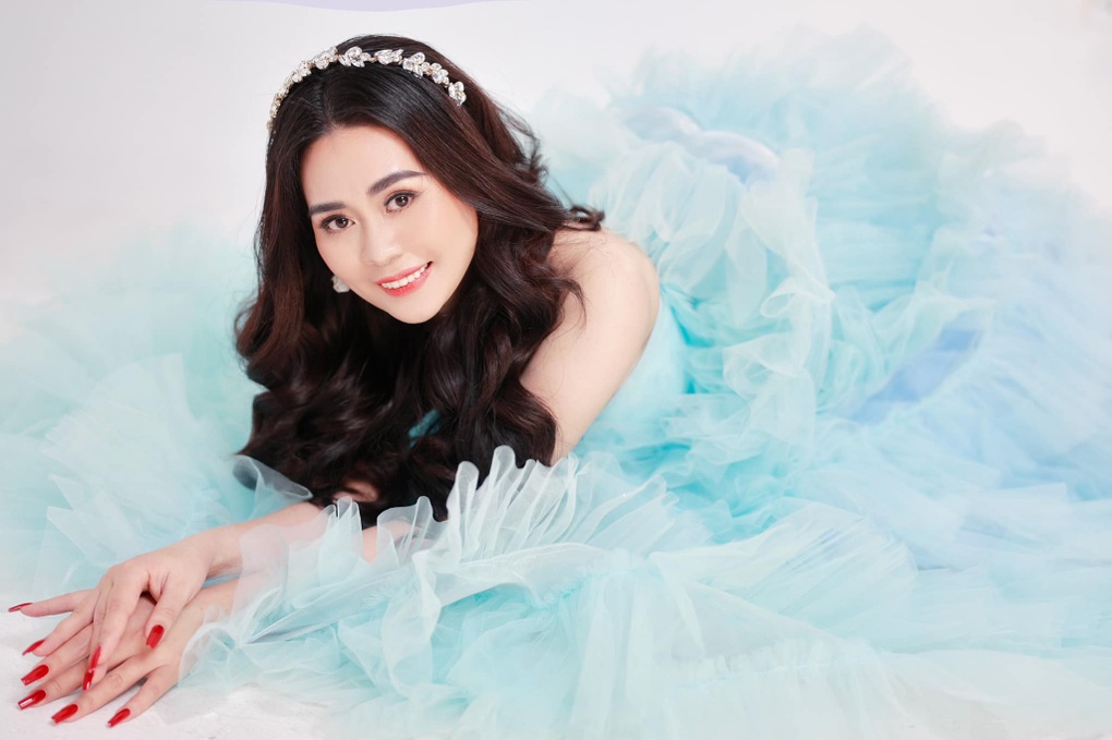 Hoa hậu Phan Kim Oanh làm giám đốc quốc gia Mrs Grand Vietnam - 2 Hoa hậu Phan Kim Oanh làm giám đốc quốc gia Mrs Grand Vietnam - 2