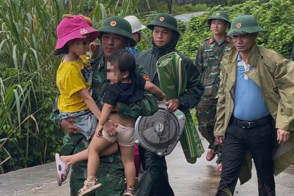 Đưa gần 200 người trên đảo Cồn Cỏ vào hầm trú ẩn bão Bualoi - 1