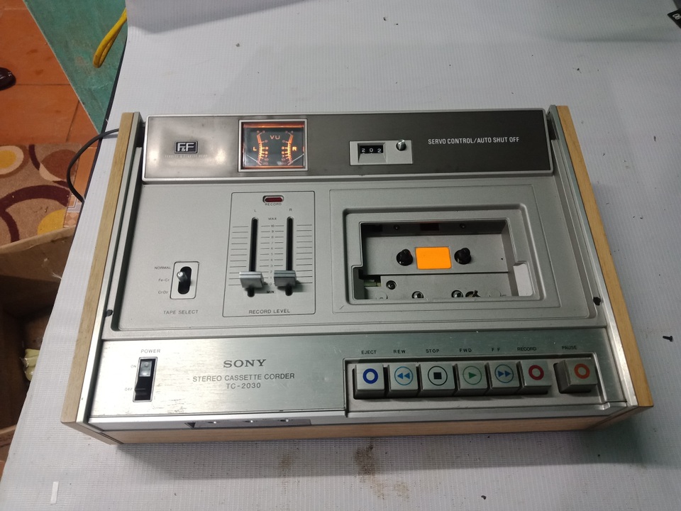 Bộ sưu tập cassette cũ trị giá gần 300 triệu đồng của tay chơi Hà Nam - 9 Bộ sưu tập cassette cũ trị giá gần 300 triệu đồng của tay chơi Hà Nam - 9