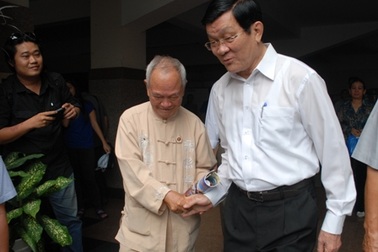 Chủ tịch nước: Việt Nam vẫn lẽo đẽo sau các nước ASEAN