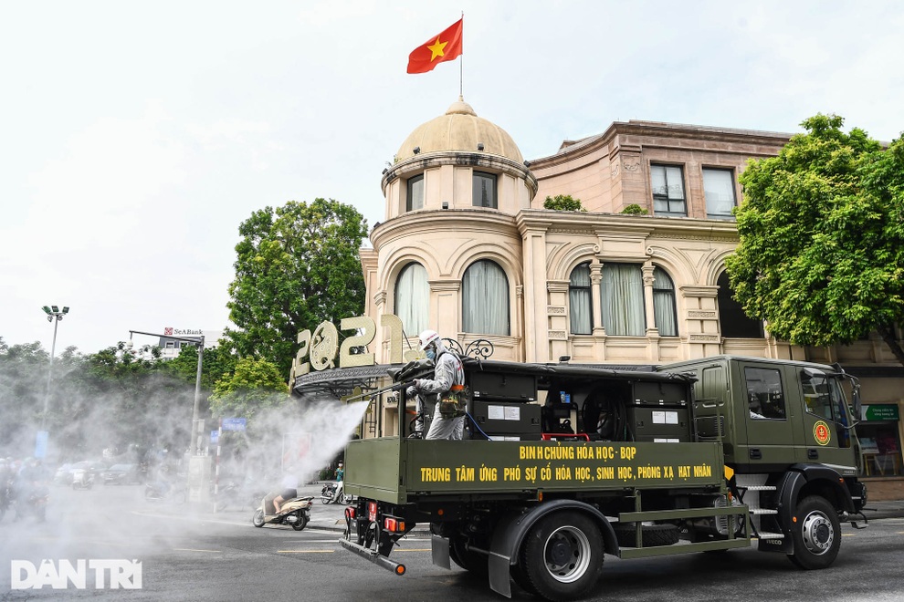 Diễn biến dịch Hà Nội 26/7: Ổ dịch tại Bệnh viện Phổi phức tạp - 1 Diễn biến dịch Hà Nội 26/7: Ổ dịch tại Bệnh viện Phổi phức tạp - 1