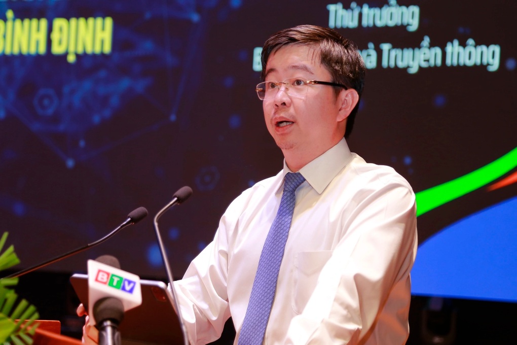 Thứ trưởng Bộ TTTT: Bình Định có tiềm năng phát triển công nghệ số - 1 Thứ trưởng Bộ TTTT: Bình Định có tiềm năng phát triển công nghệ số - 1