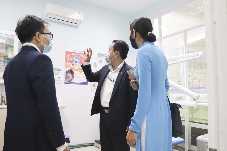 Đà Nẵng: Nhiều học sinh, sinh viên đeo khẩu trang trong lớp học - 3 Đà Nẵng: Nhiều học sinh, sinh viên đeo khẩu trang trong lớp học - 3
