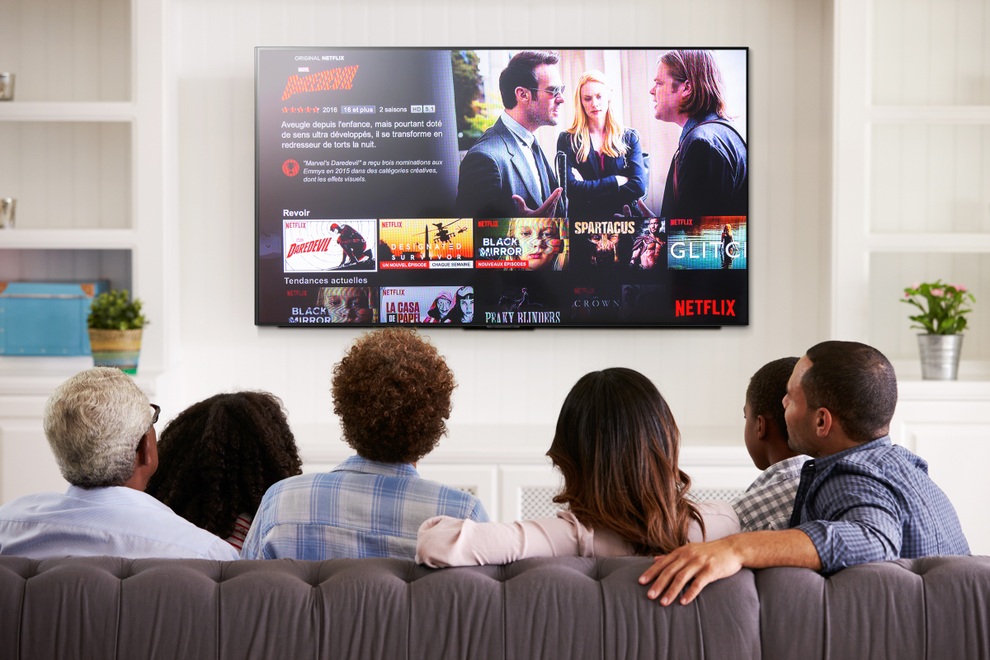Tăng trải nghiệm sống động với TV OLED evo để hè thêm tuyệt vời - 1 Tăng trải nghiệm sống động với TV OLED evo để hè thêm tuyệt vời - 1