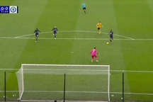 Chelsea thua đau Wolves, Raheem Sterling bị chỉ trích