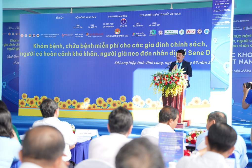 Long Châu đồng hành Sở Y tế Vĩnh Long khám, phát thuốc miễn phí cho người dân - 3