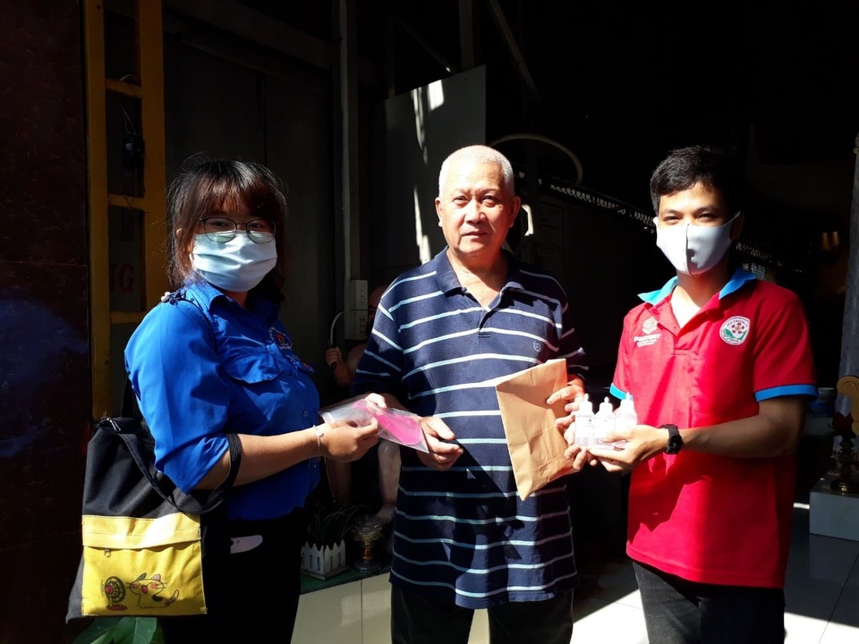 Những hành động đẹp của giới trẻ trong đại dịch - 3 Những hành động đẹp của giới trẻ trong đại dịch - 3