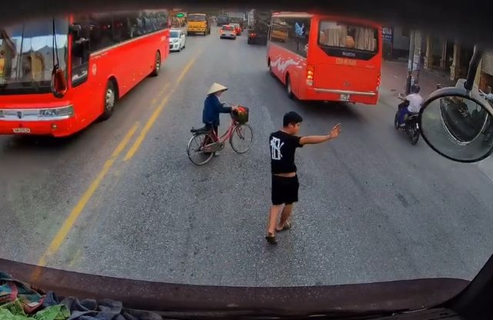 Những hành động đẹp được độc giả Dân trí chia sẻ nhiều trong năm 2019 - 4 Những hành động đẹp được độc giả Dân trí chia sẻ nhiều trong năm 2019 - 4