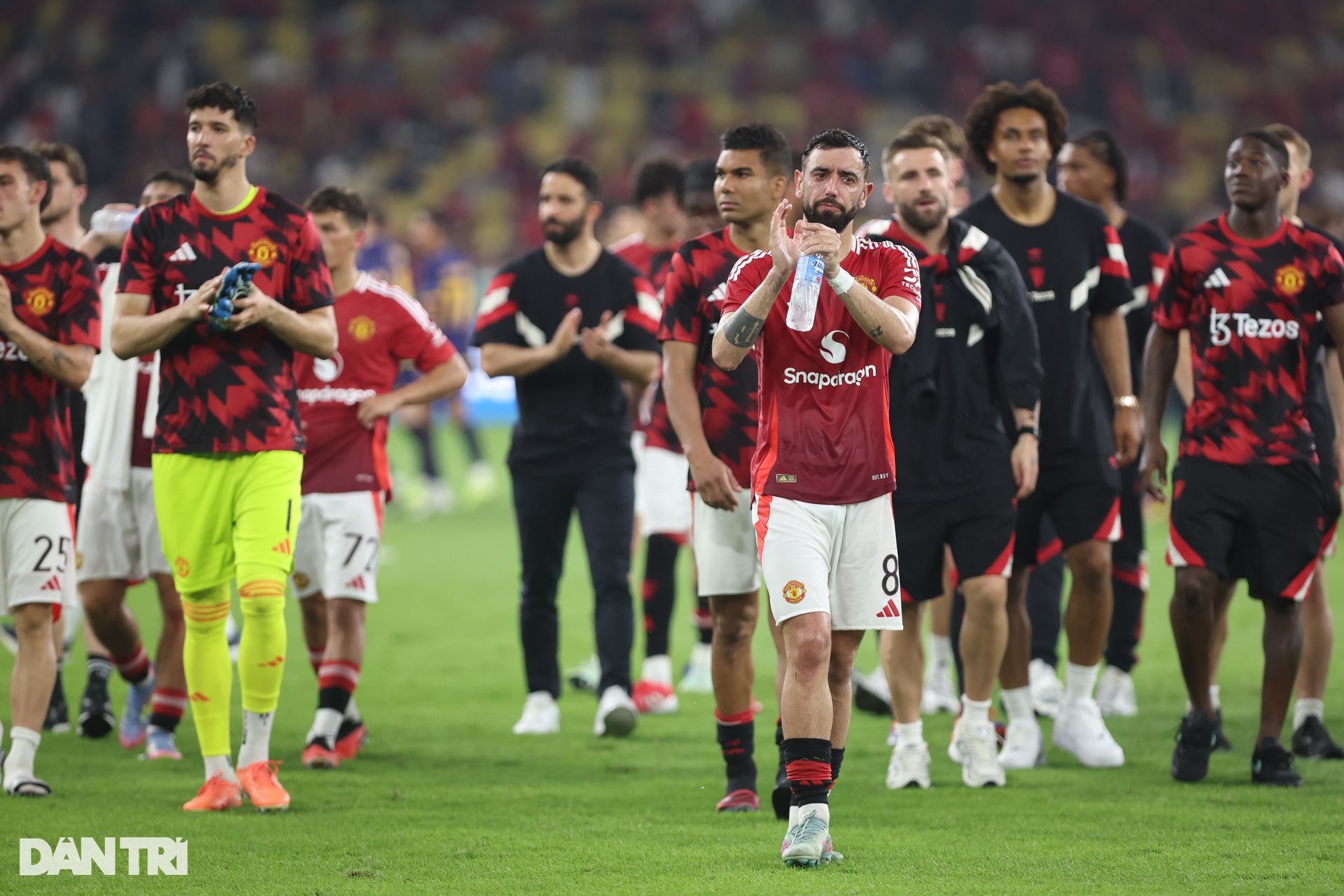 Màn trình diễn đáng nhớ của các tuyển thủ Việt Nam trước Man Utd - 14 Màn trình diễn đáng nhớ của các tuyển thủ Việt Nam trước Man Utd - 14