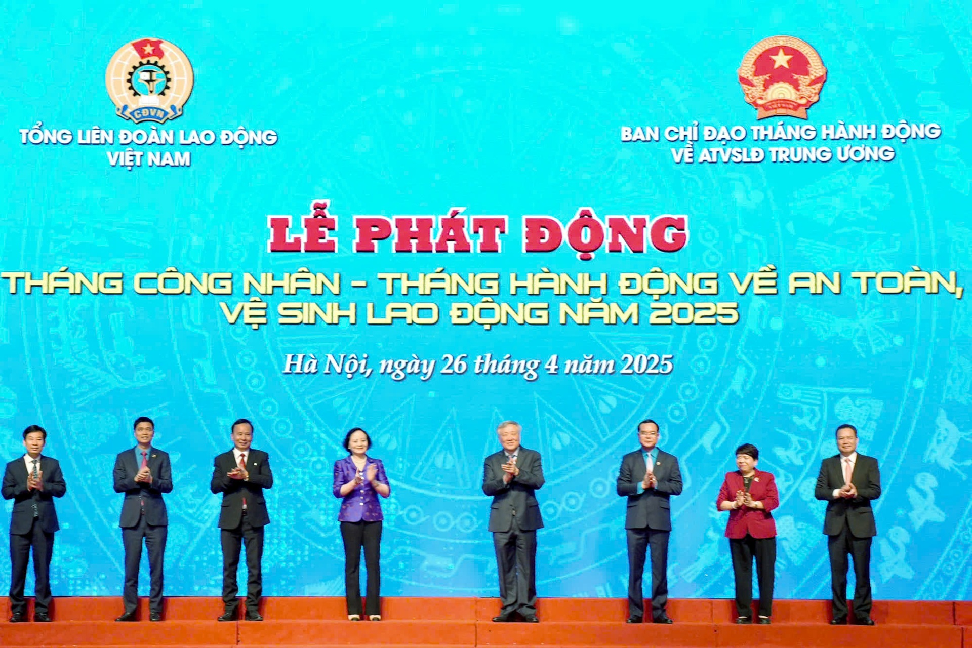 Nỗi day dứt của lãnh đạo khi hơn 700 lao động đi làm không bao giờ trở về - 5 Nỗi day dứt của lãnh đạo khi hơn 700 lao động đi làm không bao giờ trở về - 5
