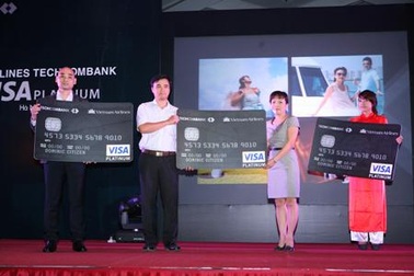Techcombank ra mắt thẻ Vietnam Airlines Techcombank Visa Platinum