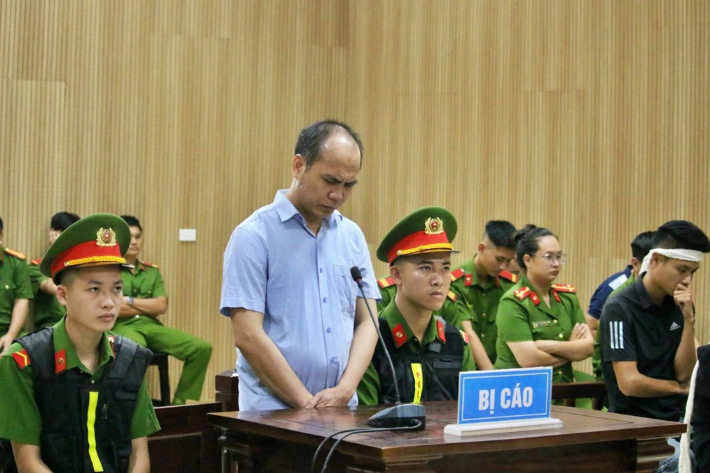 Kẻ giết người khi chơi tổ tôm ở Nam Định lĩnh 12 năm tù - 1 Kẻ giết người khi chơi tổ tôm ở Nam Định lĩnh 12 năm tù - 1