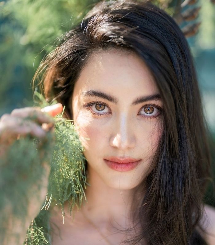 Mê mẩn vòng eo siêu thực của mỹ nhân lai nổi danh Thái Lan - 6