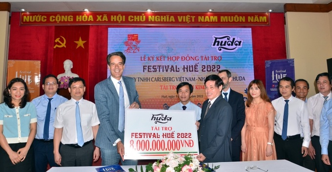 Công ty TNHH Bia Carlsberg Việt Nam trở thành Nhà tài trợ Bạch kim cho Festival Huế 2022