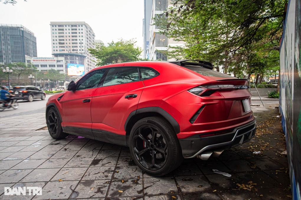 Lamborghini Urus từng của Minh Nhựa ra sao sau 4 năm đổi chủ? - 9 Lamborghini Urus từng của Minh Nhựa ra sao sau 4 năm đổi chủ? - 9