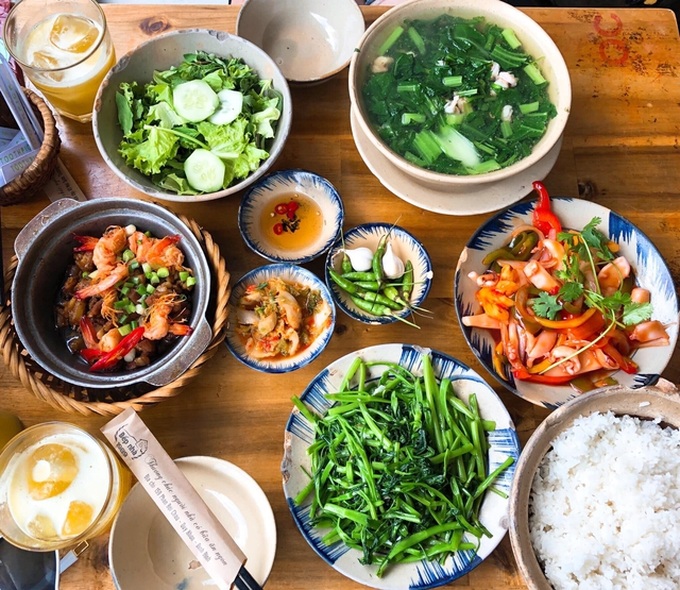 Quy Nhơn nắng gió có nhiều món ngon: Tuổi trẻ đáng giá bao nhiêu, còn chần chừ gì mà không xách balo lên và đi! - Ảnh 25. Quy Nhơn nắng gió có nhiều món ngon: Tuổi trẻ đáng giá bao nhiêu, còn chần chừ gì mà không xách balo lên và đi! - Ảnh 25.