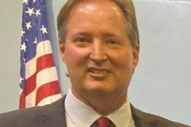 Thị trưởng California mắc Covid-19