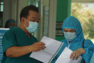 Giám đốc Sở Tư pháp Đà Nẵng khỏi bệnh Covid-19