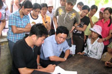 300 công nhân may đình công vì bị ép làm thêm giờ