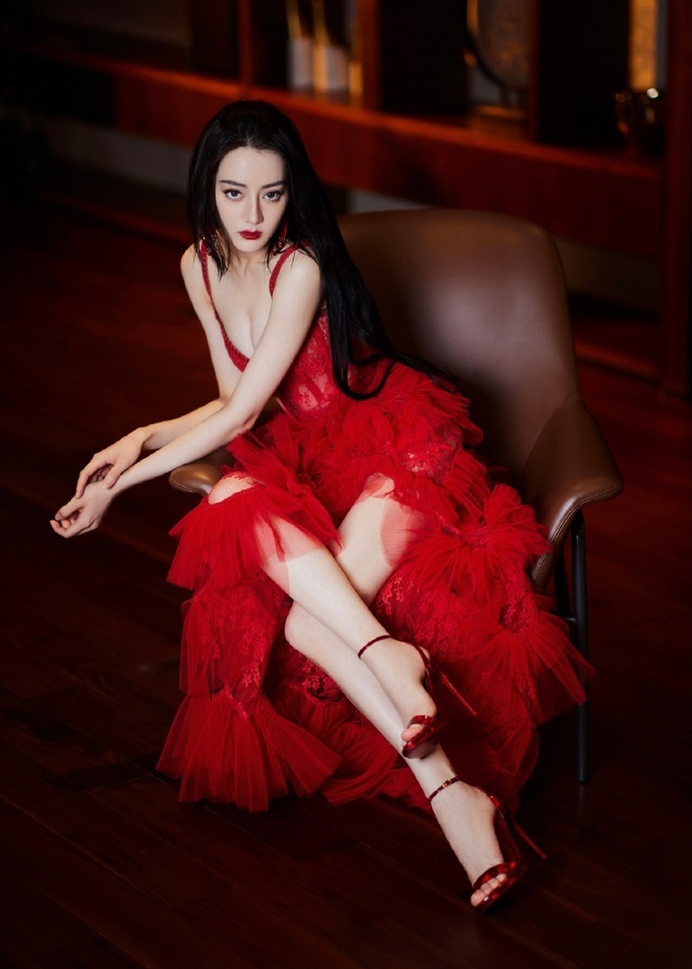 Những lần xuất hiện gây chú ý của mỹ nhân Tân Cương Địch Lệ Nhiệt Ba - 2 Những lần xuất hiện gây chú ý của mỹ nhân Tân Cương Địch Lệ Nhiệt Ba - 2