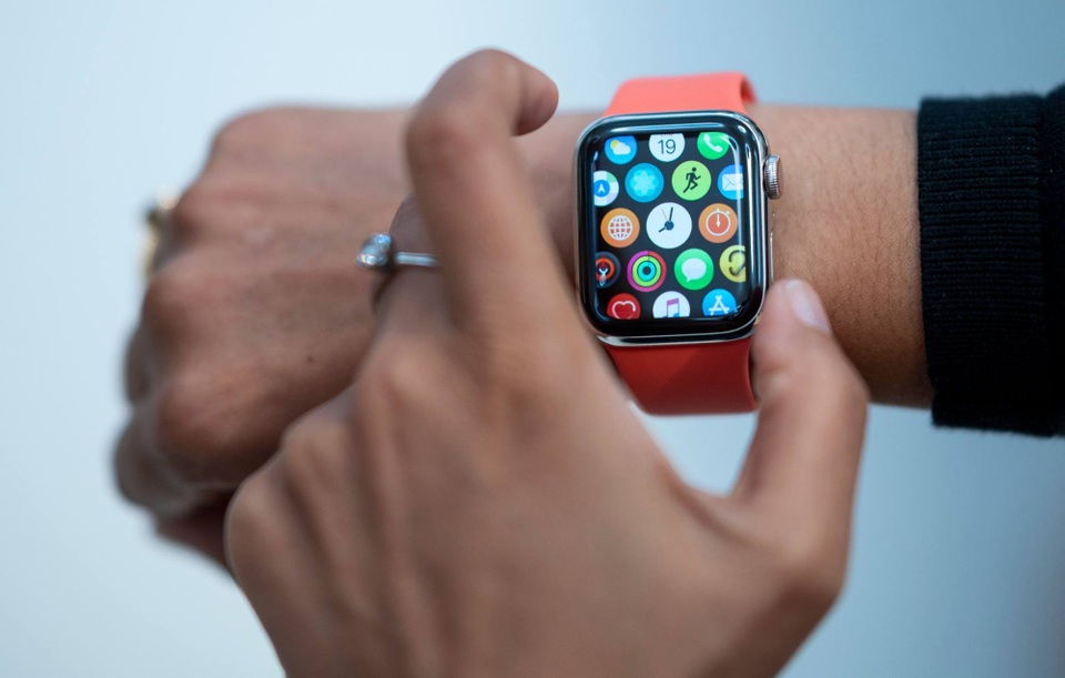 Apple sẽ giết chết ngành công nghiệp đồng hồ xa xỉ Thụy Sĩ? - 4 Apple sẽ giết chết ngành công nghiệp đồng hồ xa xỉ Thụy Sĩ? - 4