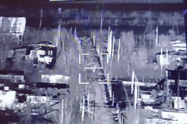 "Sát thủ diệt tăng" Ukraine bắn nổ thiết giáp Nga gần thành trì Bakhmut