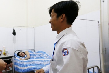 Tài xế taxi đỡ đẻ cho hành khách trên đèo Tà Nung