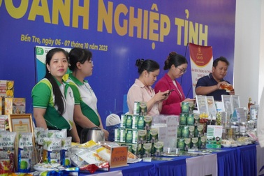 Kiếm tiền tỷ từ rác, chuối sấy, da cá basa