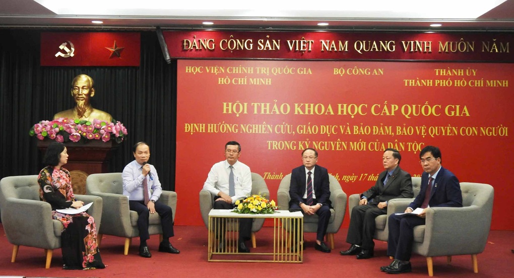 Đề xuất có môn học riêng về giáo dục quyền con người - 3 Đề xuất có môn học riêng về giáo dục quyền con người - 3