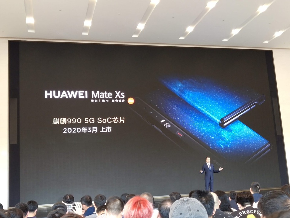 Huawei sắp ra mắt smartphone màn hình gập với mức giá rẻ hơn - 1 Huawei sắp ra mắt smartphone màn hình gập với mức giá rẻ hơn - 1