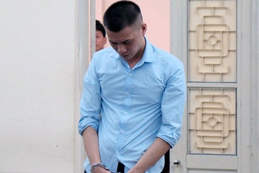 Hà Nội: Xét xử gã chồng sát hại vợ rồi viết chữ “Phản bội” lên bụng