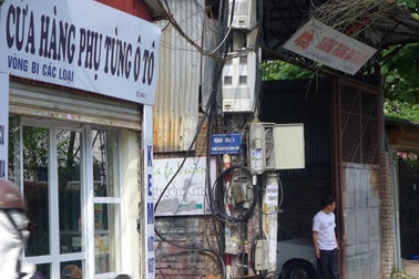 Tranh chấp nhà xưởng kéo dài tại quận Long Biên