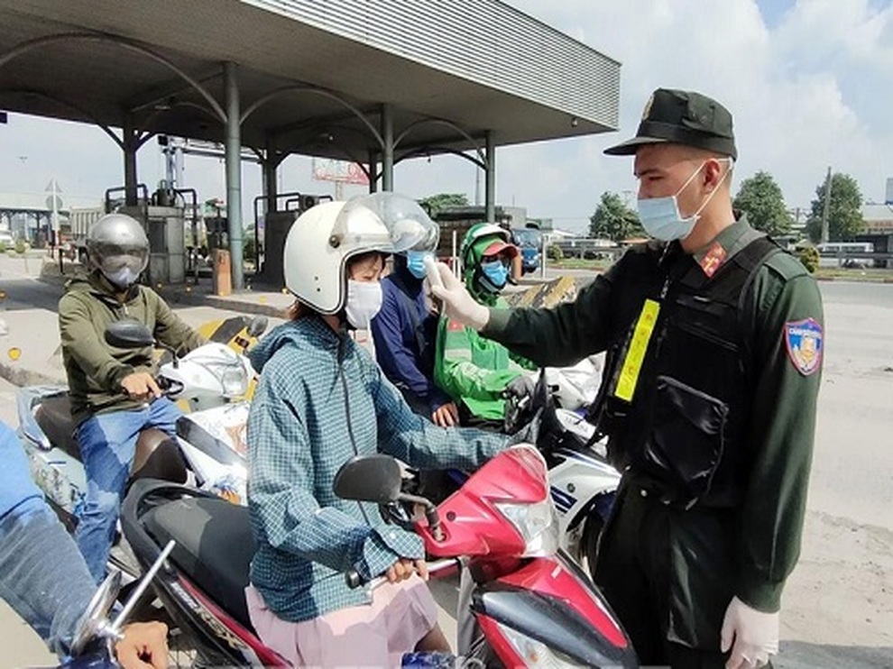Tuần qua: F0 tại TPHCM tăng vọt, dịch bủa vây nhiều tỉnh phía Nam - 6 Tuần qua: F0 tại TPHCM tăng vọt, dịch bủa vây nhiều tỉnh phía Nam - 6