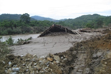 Hoang tàn miền Tây xứ Nghệ sau cơn bão số 2 