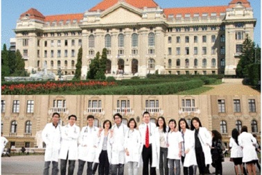 Chương trình học ngành Y - Nha - Dược bằng tiếng Anh tại châu Âu