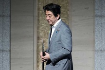 Abe và kỷ nguyên lãnh đạo lịch sử