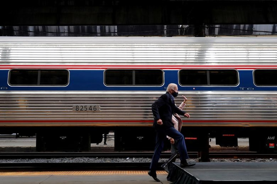 Ông Biden đổ bộ các bang chiến trường - 1 Ông Biden đổ bộ các bang chiến trường - 1