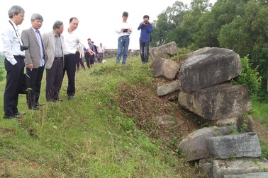 Giải pháp khắc phục sự cố sạt lở tường Thành Nhà Hồ