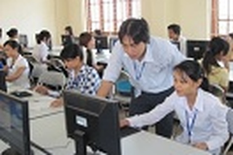 Trường Cao đẳng Du lịch và Thương mại Thông báo Tuyển sinh năm 2013