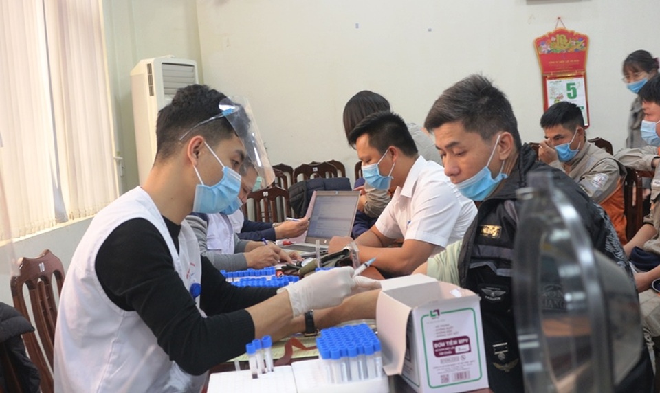 150 đoàn viên, thanh niên Điện lực Hà Nam tham gia hiến máu tình nguyện - 1 150 đoàn viên, thanh niên Điện lực Hà Nam tham gia hiến máu tình nguyện - 1