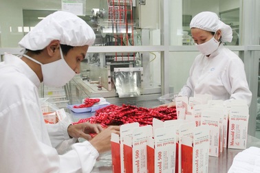 Bài 1: Sóng đầu tư đổ về các nhà máy thuốc