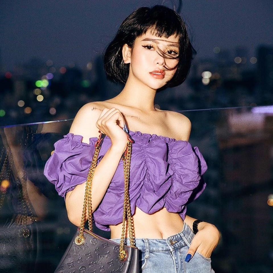 Cô gái Quảng Nam quyến rũ dũng cảm ngược dòng phán xét - 4 Cô gái Quảng Nam quyến rũ dũng cảm ngược dòng phán xét - 4
