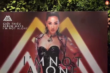 Bạn gái Quốc Cường thân thiết đến chúc mừng Maya