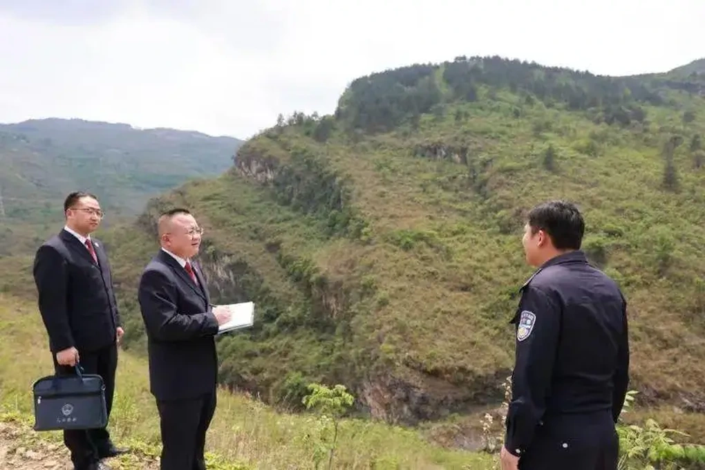 Dàn cảnh sát hại vợ rồi gọi cảnh sát, chồng bị vạch trần bởi một chi tiết - 1 Dàn cảnh sát hại vợ rồi gọi cảnh sát, chồng bị vạch trần bởi một chi tiết - 1