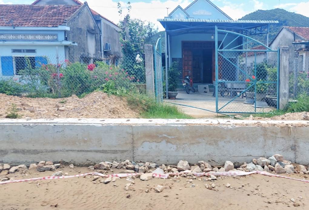 Nhiều hộ dân mòn mỏi chờ đền bù từ dự án nâng cấp quốc lộ - 3 Nhiều hộ dân mòn mỏi chờ đền bù từ dự án nâng cấp quốc lộ - 3