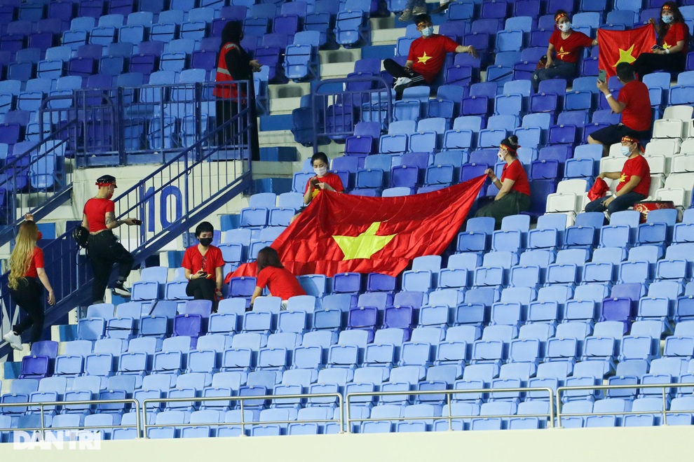 Việt Nam 4-0 Indonesia: Duyên ngầm của Công Phượng - 22 Việt Nam 4-0 Indonesia: Duyên ngầm của Công Phượng - 22