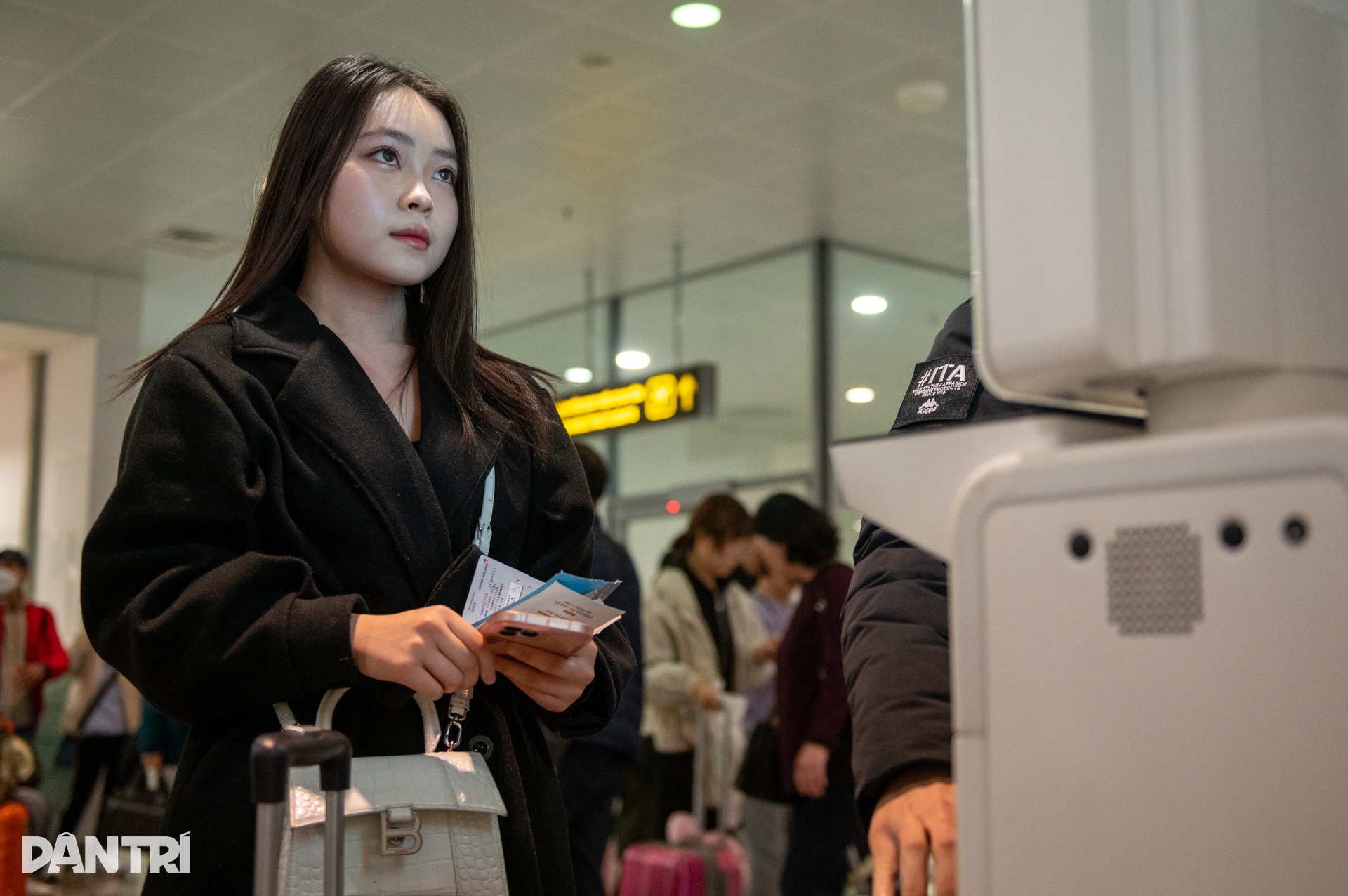 Autogate: Lời giải cho bài toán ùn tắc xuất nhập cảnh ở sân bay - 2 Autogate: Lời giải cho bài toán ùn tắc xuất nhập cảnh ở sân bay - 2