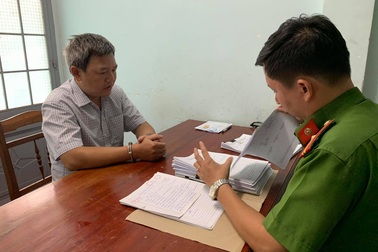 Bắt giáo viên dạy toán lừa đảo chạy việc chiếm đoạt 200 triệu đồng