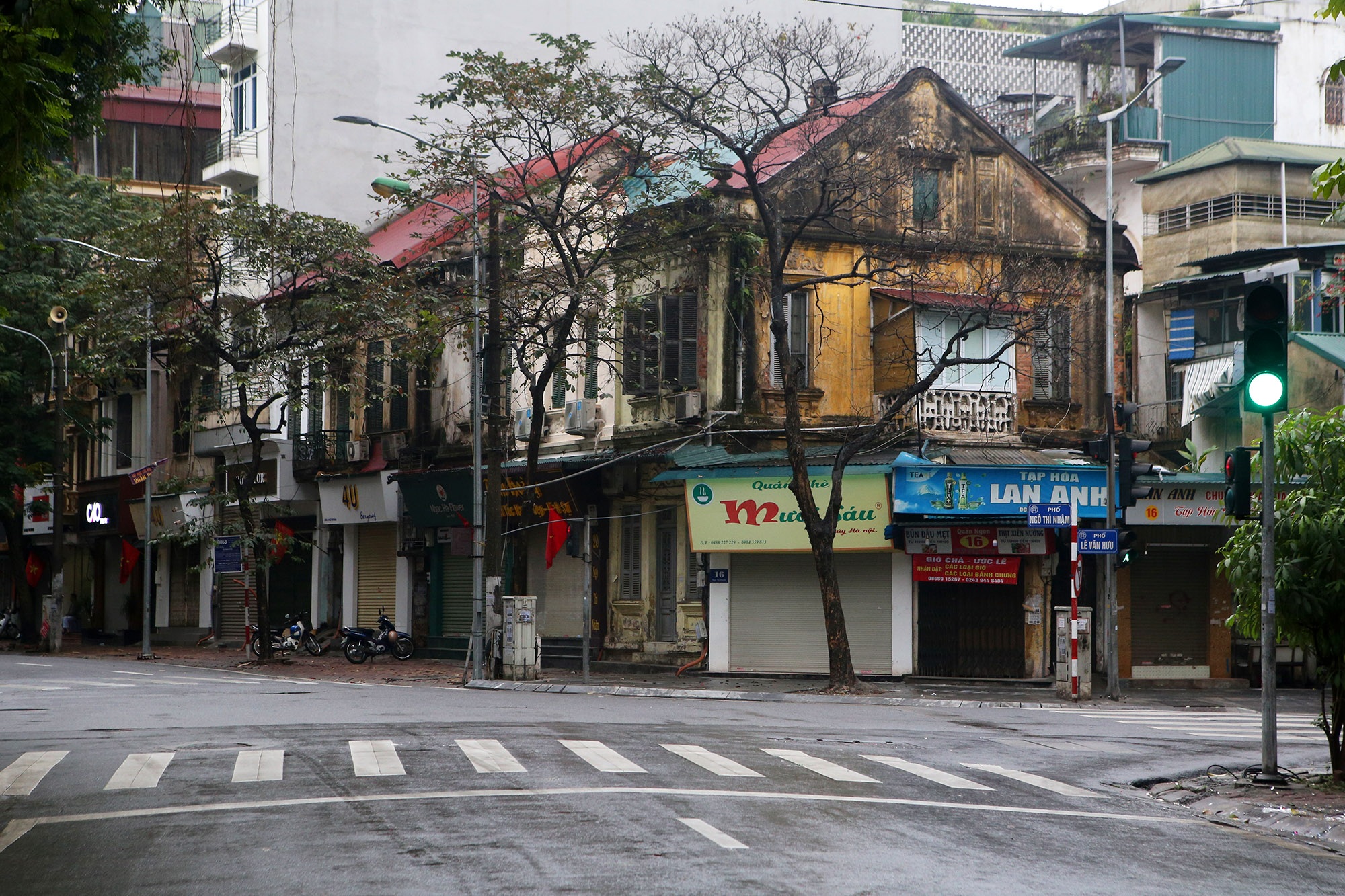Buổi sáng mùng 1 năm Canh Tý trong lành sau cơn mưa - 10 Buổi sáng mùng 1 năm Canh Tý trong lành sau cơn mưa - 10